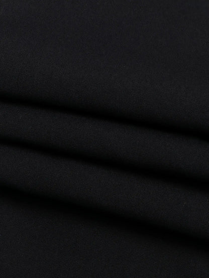 Pantalones Street Shadow Line de la marca THE LJM, pantalones urbanos con estilo moderno y detalles en tonos oscuros.