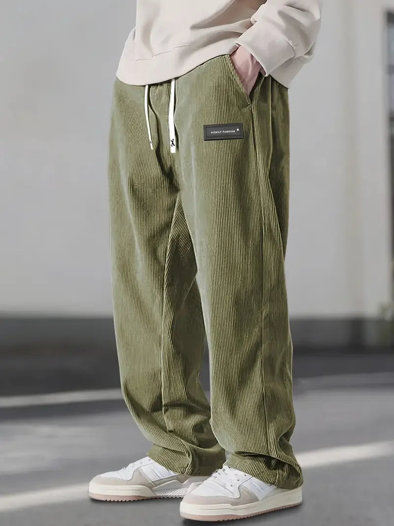 Pantalones Urban Comfort de la marca THE LJM en color gris, tejidos suaves y diseño casual para uso diario.