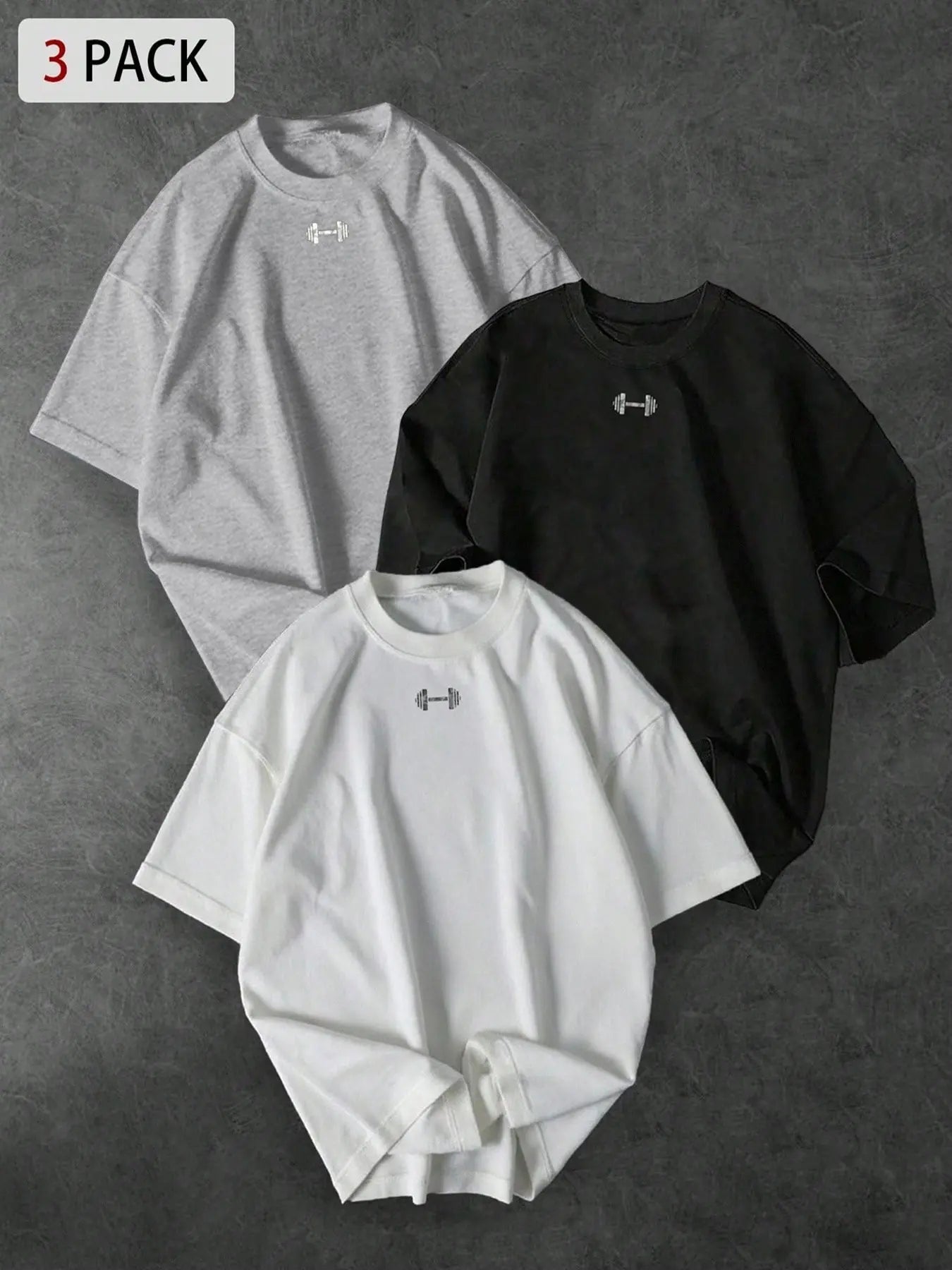 Conjunto de colección Power Basic de THE LJM, con prendas básicas en tonos neutros, en vista frontal.