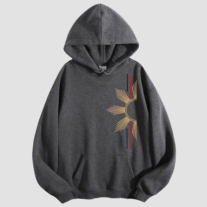 Camiseta para hombres THE LJM con diseño gráfico del sol filipino en color vibrante y estilo casual.